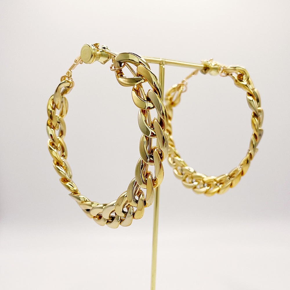 Oversized Link Hopp Earrings